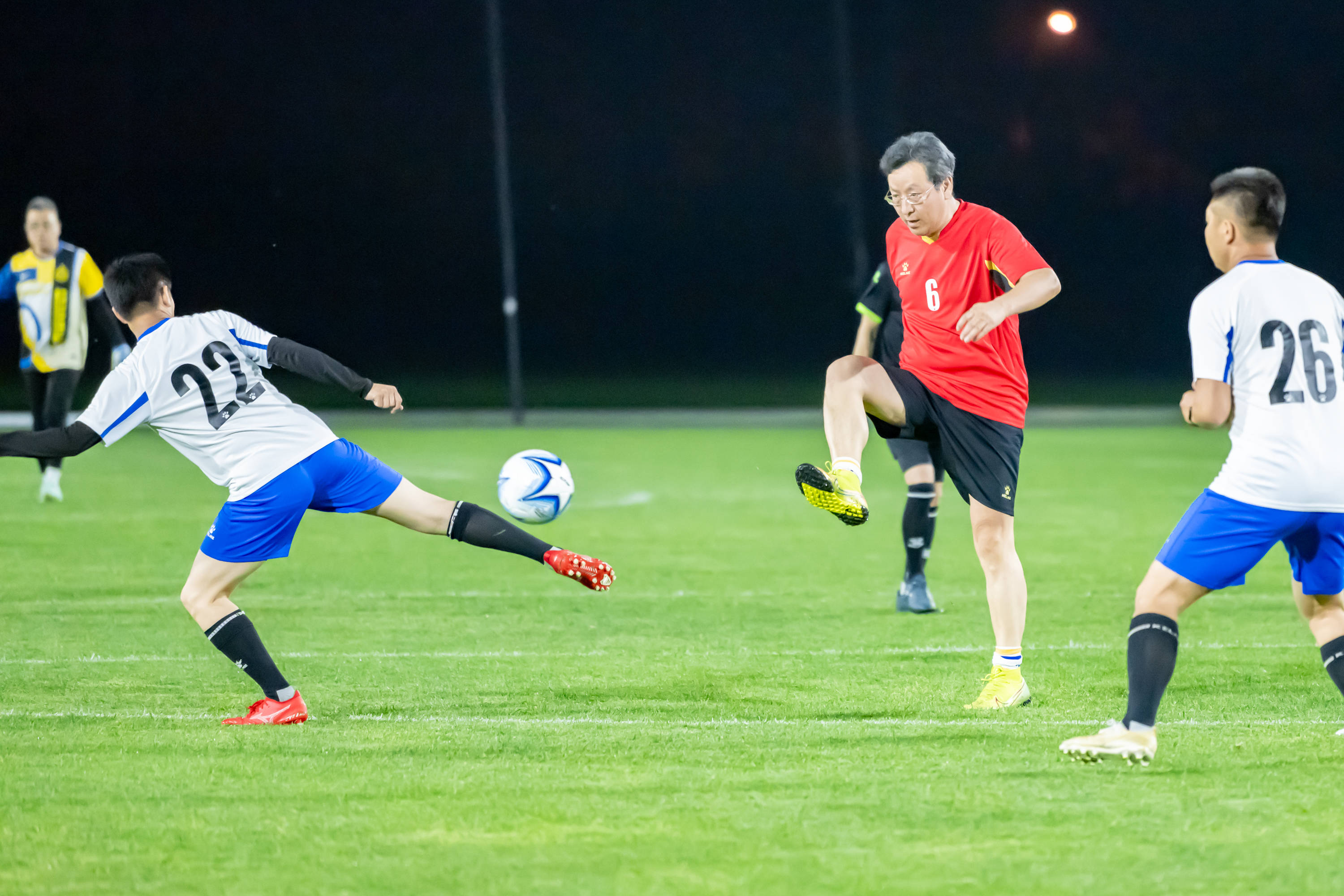 不只是简单 不只是简单