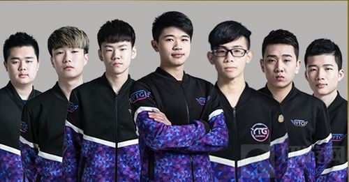 他们顽强拼 他们顽强拼