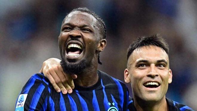 滕哈赫频繁 滕哈赫频繁