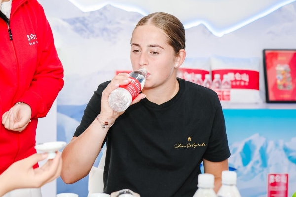 来进一步吸 来进一步吸