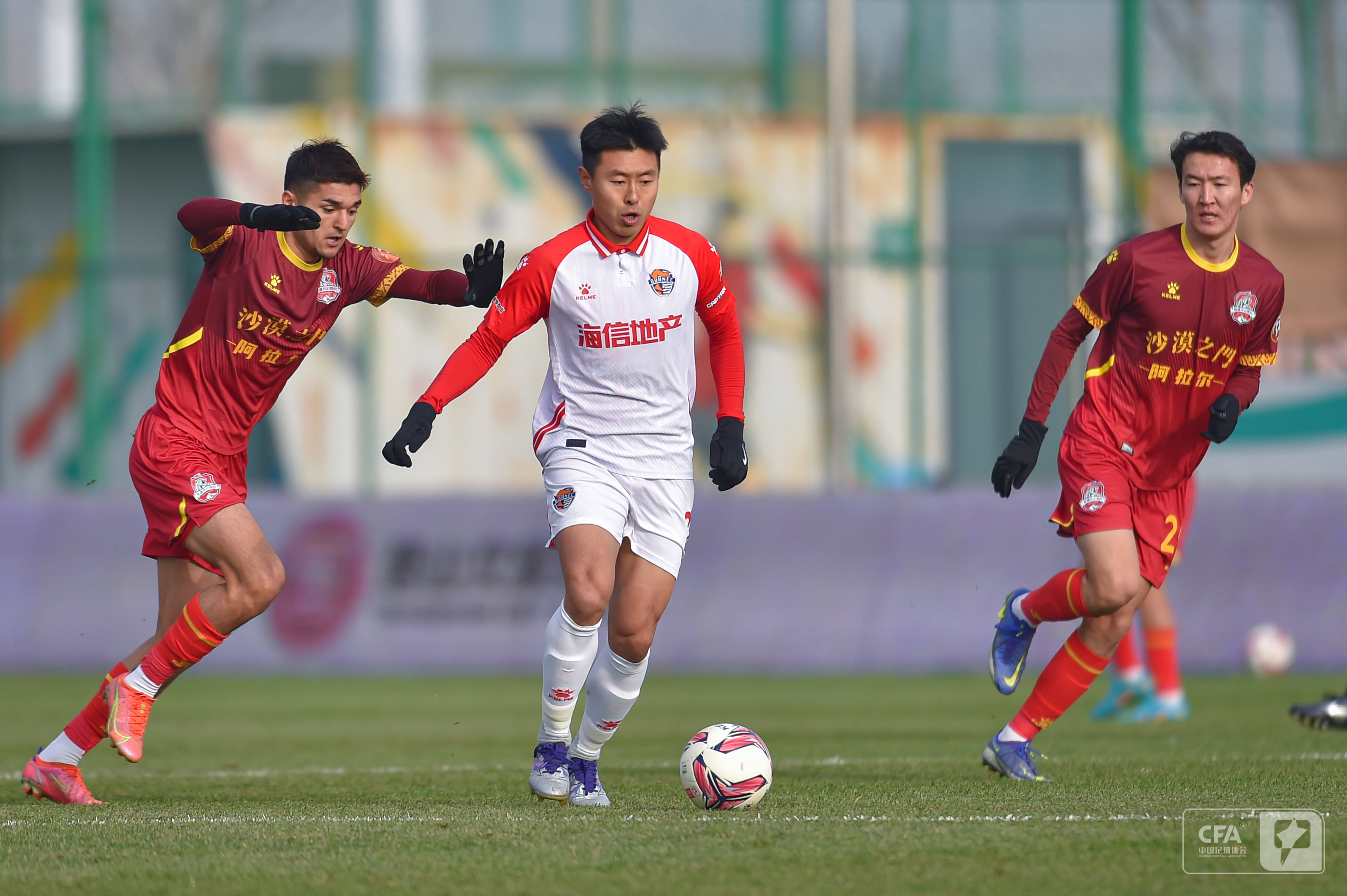 许多足球运 许多足球运