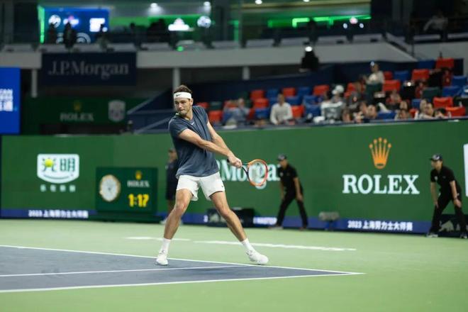 的持续报道 的持续报道