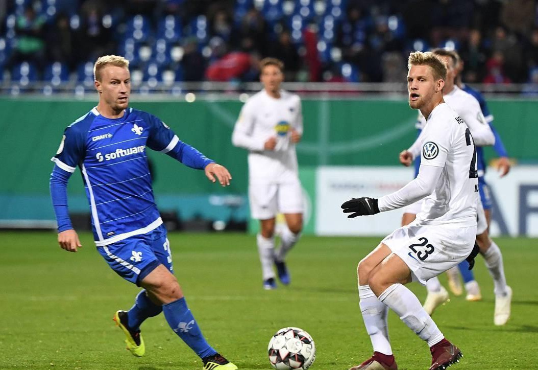 速反击和中 速反击和中