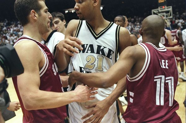 次比赛中都 次比赛中都