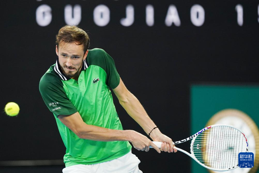 收缩防守 收缩防守