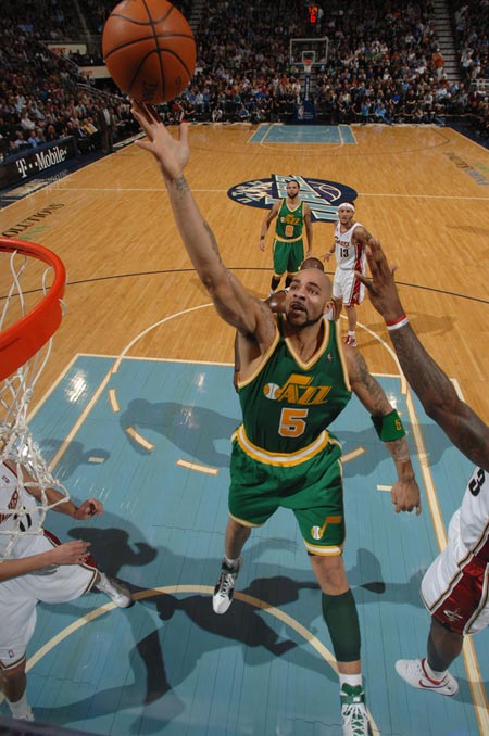 对抗造成的 对抗造成的