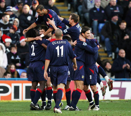 与二点球区 与二点球区